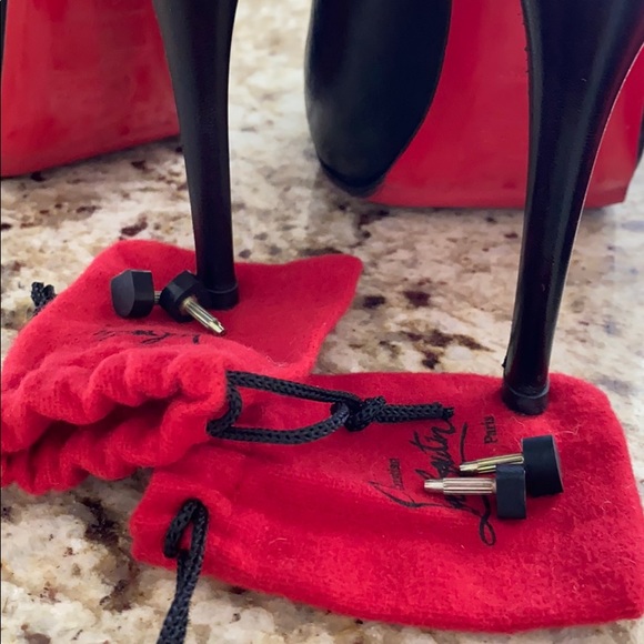 Christian Louboutin Pumps - Picture 9 of 15